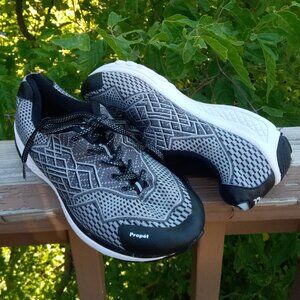 Propet Ortholite sneakers men's sz 9 1/2